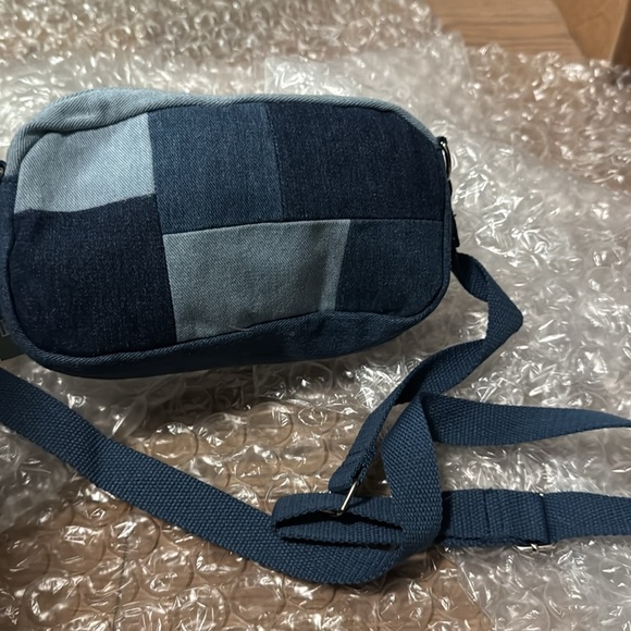 NWT light/dark denim patch Wild Fable crossbody purse using recycled materials. - Picture 3 of 8